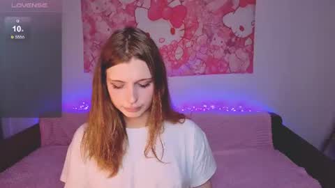 Snapshot of louisekane chatting on July 4, 2026, 1:17 pm LouiseKane online show from July 4, 2026, 1:17 pm
