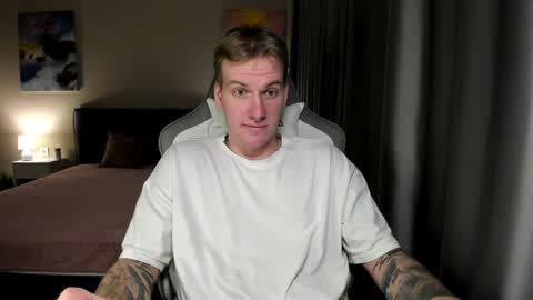 Louis  online show from December 27, 2024, 7:46 pm