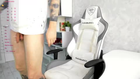 Louis  online show from February 27, 2025, 1:38 pm