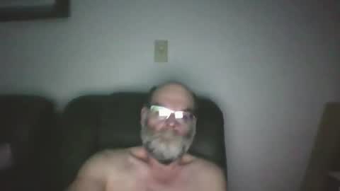 louism13 online show from December 17, 2025, 3:45 am