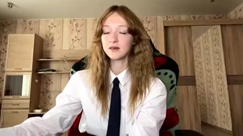 Snapshot of louracryderman chatting on August 10, 2026, 2:04 am louracryderman online show from August 10, 2026, 2:04 am