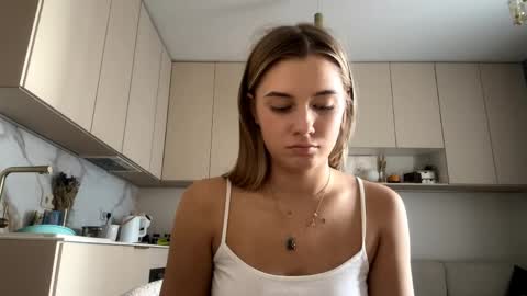 Eliza online show from April 16, 2026, 1:23 pm