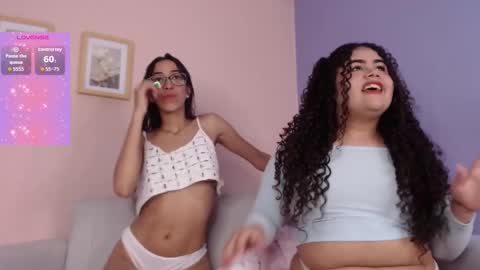 lourdes_moon22 online show from September 30, 2025, 2:22 pm