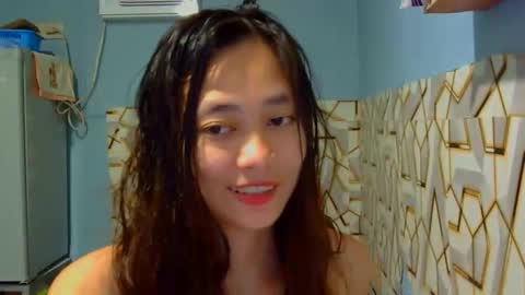 lourdesa24 online show from May 18, 2026, 1:06 pm