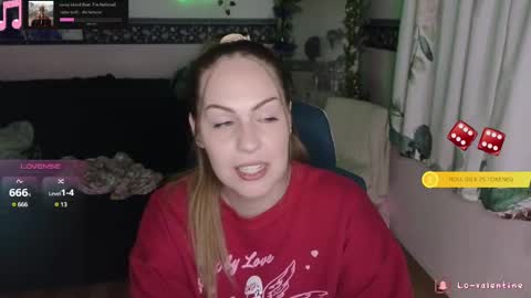 Snapshot of lovalentine chatting on October 2, 2025, 5:47 am Lo Valentine online show from October 2, 2025, 5:47 am