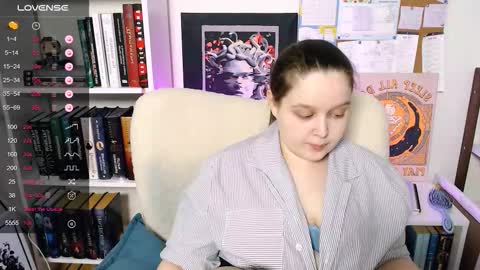 Snapshot of lovbess chatting on February 15, 2026, 9:11 pm Mia online show from February 15, 2026, 9:11 pm