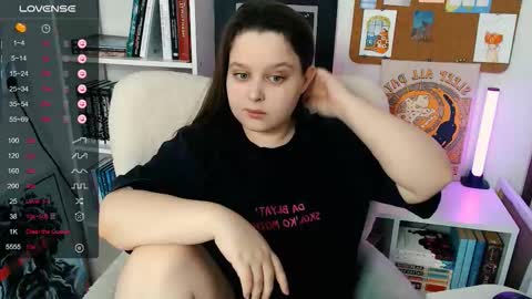 Snapshot of lovbess chatting on March 26, 2026, 10:32 am Mia online show from March 26, 2026, 10:32 am