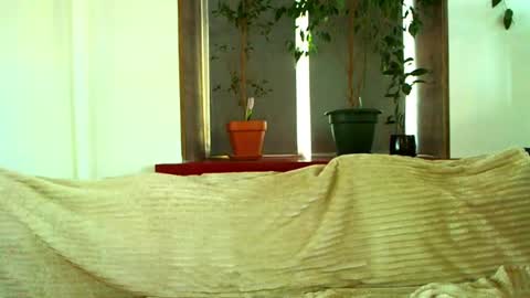 Cute face online show from February 24, 2025, 3:23 am