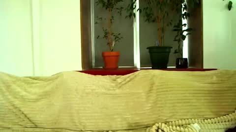 Cute face online show from February 28, 2025, 3:48 am