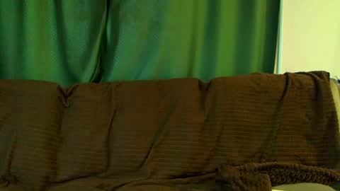 Cute face online show from April 9, 2026, 2:33 am