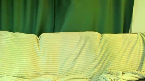 Cute face online show from May 7, 2026, 2:06 am