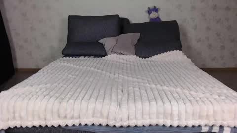 Snapshot of love_bella_ chatting on June 10, 2026, 12:00 am love bella online show from June 10, 2026, 12:00 am
