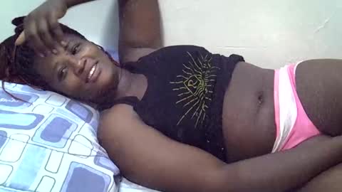 Snapshot of love_bug02 chatting on January 18, 2026, 5:39 pm love bug online show from January 18, 2026, 5:39 pm