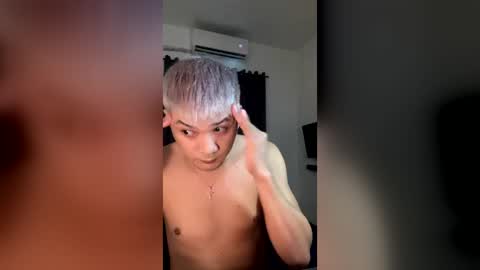 love_hottieh online show from July 4, 2026, 6:19 am