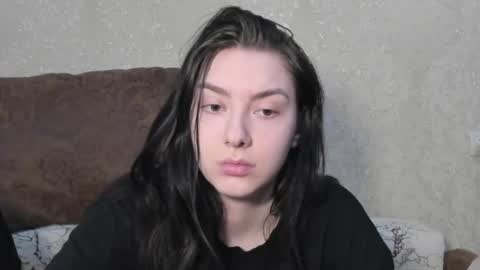 Snapshot of love_lina_muuur chatting on June 26, 2026, 6:23 pm LINA online show from June 26, 2026, 6:23 pm