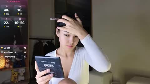 hi its me  online show from October 18, 2025, 12:57 am