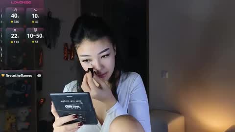 hi its me  online show from November 4, 2025, 2:43 am