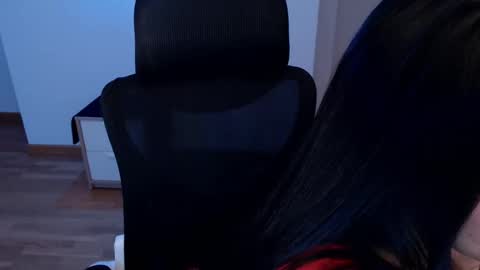 Snapshot of love_samantha chatting on December 15, 2024, 6:37 pm Samantha online show from December 15, 2024, 6:37 pm