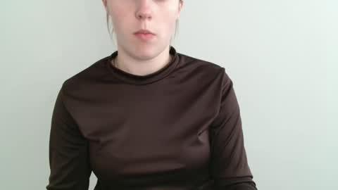 Vivian online show from February 26, 2026, 1:21 pm