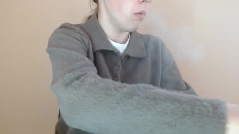 Snapshot of love_vivian chatting on April 24, 2026, 12:07 pm Vivian online show from April 24, 2026, 12:07 pm