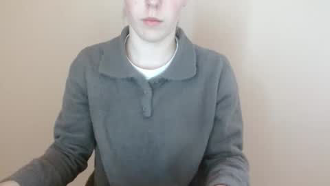 Snapshot of love_vivian chatting on April 28, 2026, 12:21 pm Vivian online show from April 28, 2026, 12:21 pm