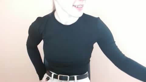 Snapshot of love_vivian chatting on May 25, 2026, 11:05 am Vivian online show from May 25, 2026, 11:05 am