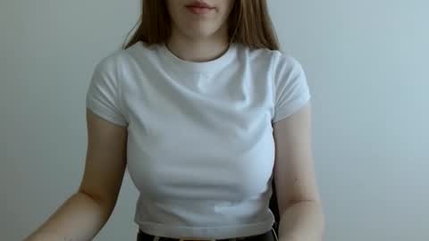 Snapshot of love_vivian chatting on June 1, 2026, 11:12 am Vivian online show from June 1, 2026, 11:12 am