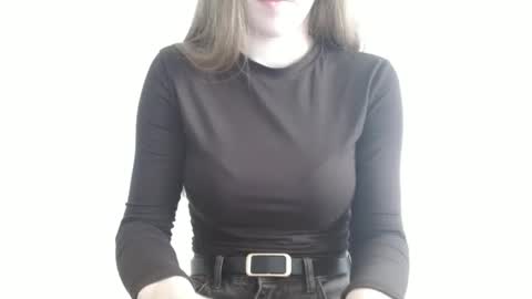 Snapshot of love_vivian chatting on June 2, 2026, 12:07 pm Vivian online show from June 2, 2026, 12:07 pm