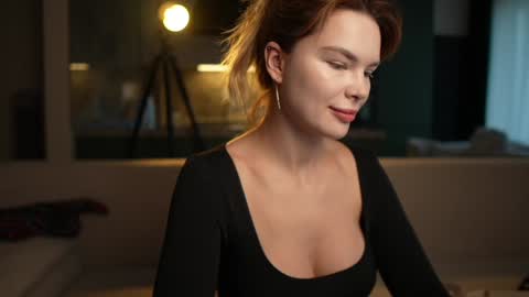 Snapshot of love_you_to123 chatting on October 1, 2025, 4:29 am love you to123 online show from October 1, 2025, 4:29 am