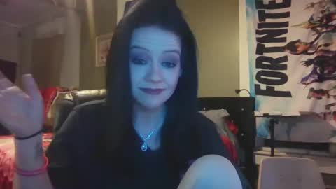 loveashlii online show from May 14, 2026, 5:25 am