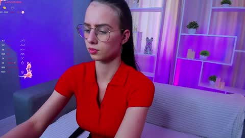 Snapshot of lovebettie chatting on April 7, 2026, 8:26 am Elisabette online show from April 7, 2026, 8:26 am