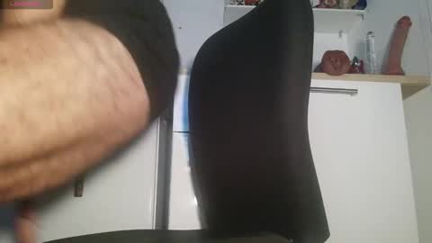 Snapshot of loveboobs56po chatting on October 20, 2025, 7:36 pm Liam online show from October 20, 2025, 7:36 pm