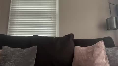 loved19 online show from November 8, 2025, 3:34 pm