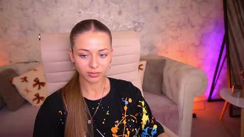 loveedove online show from May 5, 2026, 12:57 pm