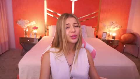 loveedove online show from June 12, 2026, 6:34 am