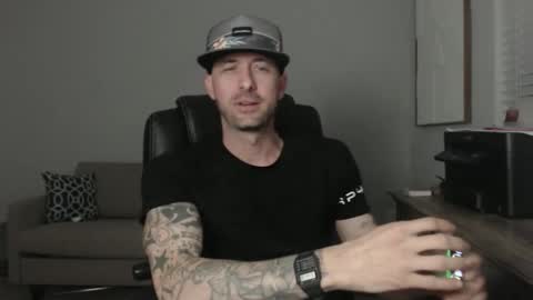 lovehatlovers online show from April 20, 2026, 6:16 am