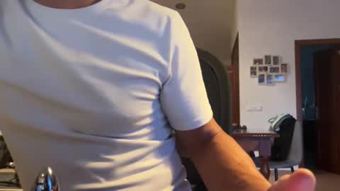Loveisperfect online show from May 20, 2026, 6:58 pm