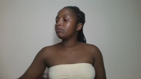 lovelbrownie online show from July 22, 2026, 6:54 pm