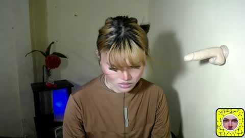 lovelily_xoxo online show from April 9, 2026, 6:19 am