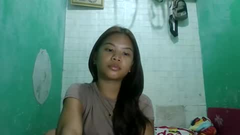 Snapshot of lovellypussy4u chatting on April 9, 2026, 6:19 am lovellypussy4u online show from April 9, 2026, 6:19 am