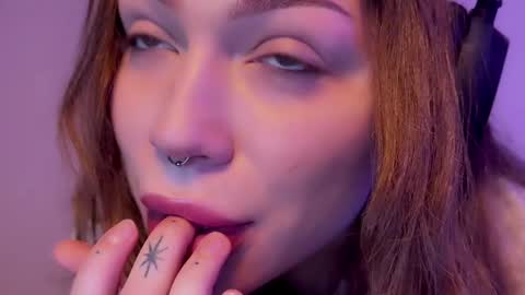 Elsa online show from January 28, 2025, 5:54 am