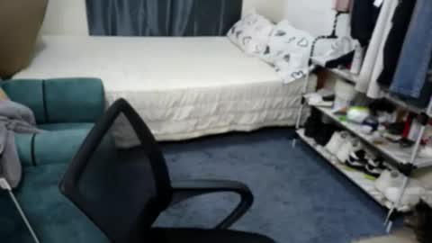 LOVELY online show from March 29, 2026, 5:02 pm