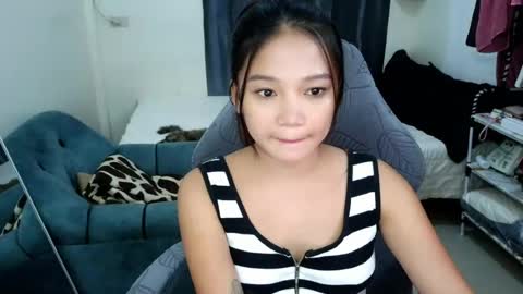 Snapshot of lovely_081 chatting on June 23, 2026, 3:54 pm LOVELY online show from June 23, 2026, 3:54 pm