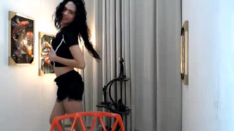 Snapshot of lovely_alwina chatting on May 13, 2026, 8:01 am alwina online show from May 13, 2026, 8:01 am