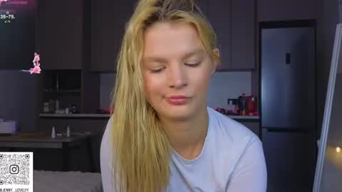 Jenny online show from June 21, 2026, 2:03 am