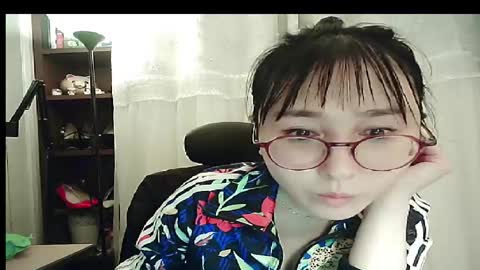 Snapshot of lovely_dana chatting on November 26, 2025, 11:22 am DANA KIM online show from November 26, 2025, 11:22 am