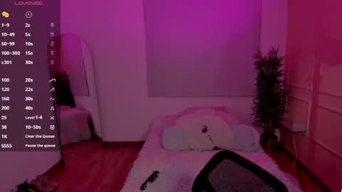Emma online show from May 19, 2026, 2:40 am