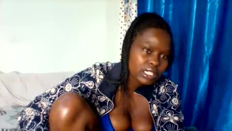 Snapshot of lovely_goodness chatting on December 10, 2024, 6:11 am enid online show from December 10, 2024, 6:11 am