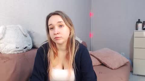 Lovely Hayley online show from February 2, 2026, 9:46 pm