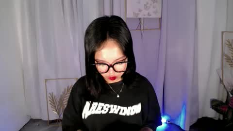 Snapshot of lovely_lianne chatting on February 2, 2026, 5:28 am lovely_lianne online show from February 2, 2026, 5:28 am